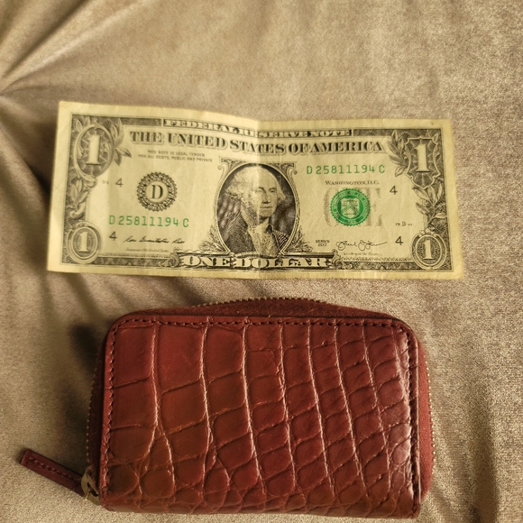 Gucci crocodile zipper card case - Picture 2 of 9